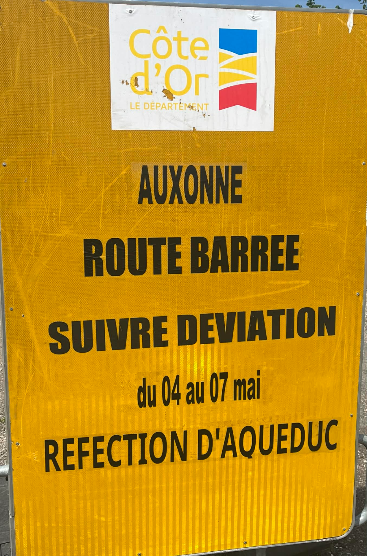 ROUTE BARRÉE